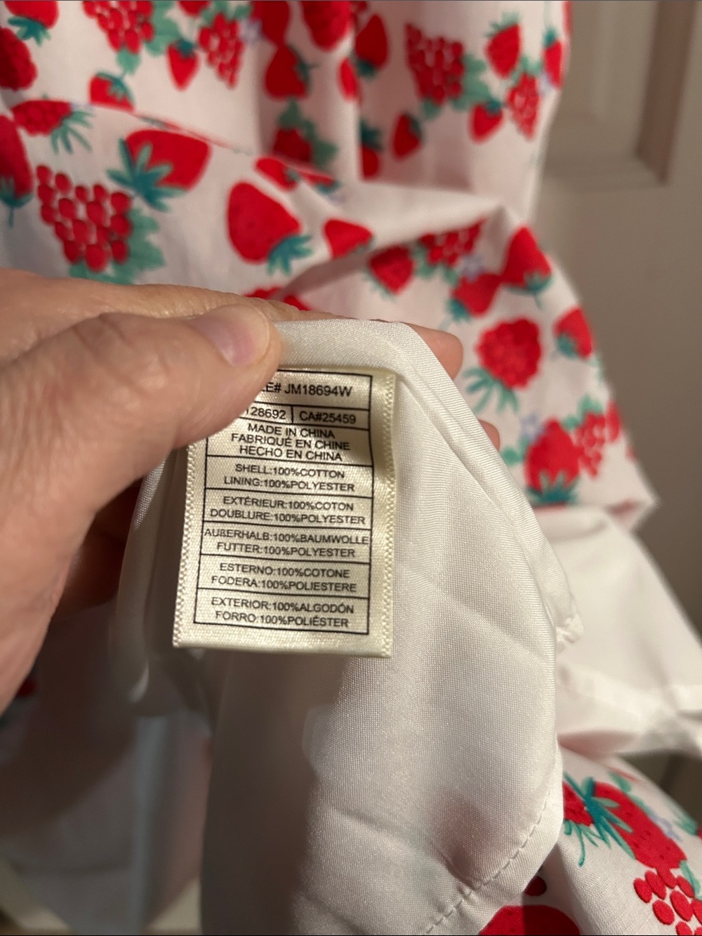 Betsey Johnson Sz XL White Dress with Red Strawberry Print - Picture 6 of 7